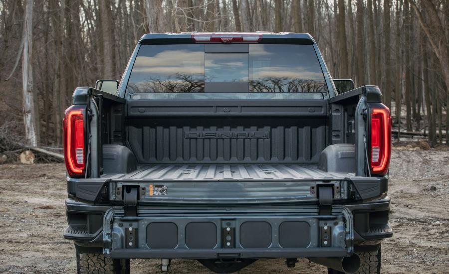 Багажник GMC Sierra 2500 HD Denali Crew Cab 2019 года  (фото 24 из 40)